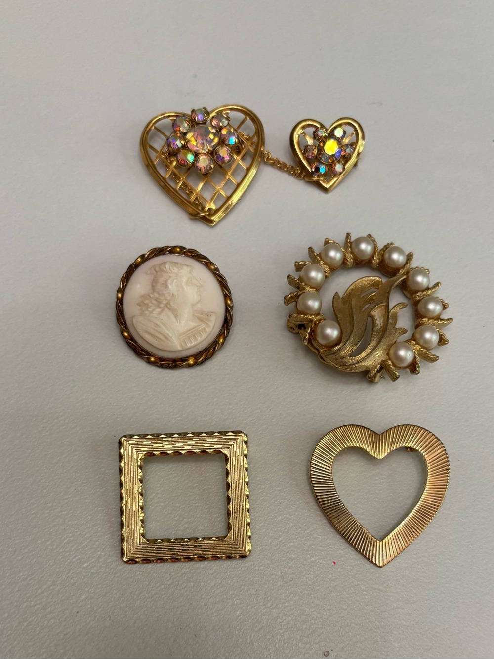 Gold-Tone Heart and Cameo Brooch Set - Gold